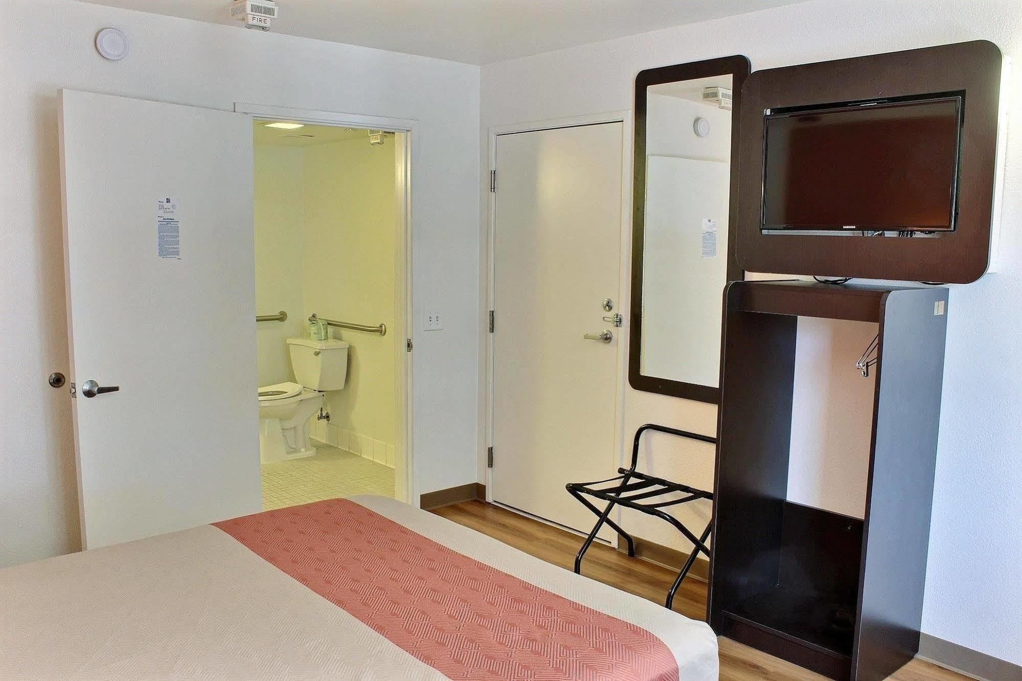 Motel 6-Paso Robles, Ca Eksteriør billede