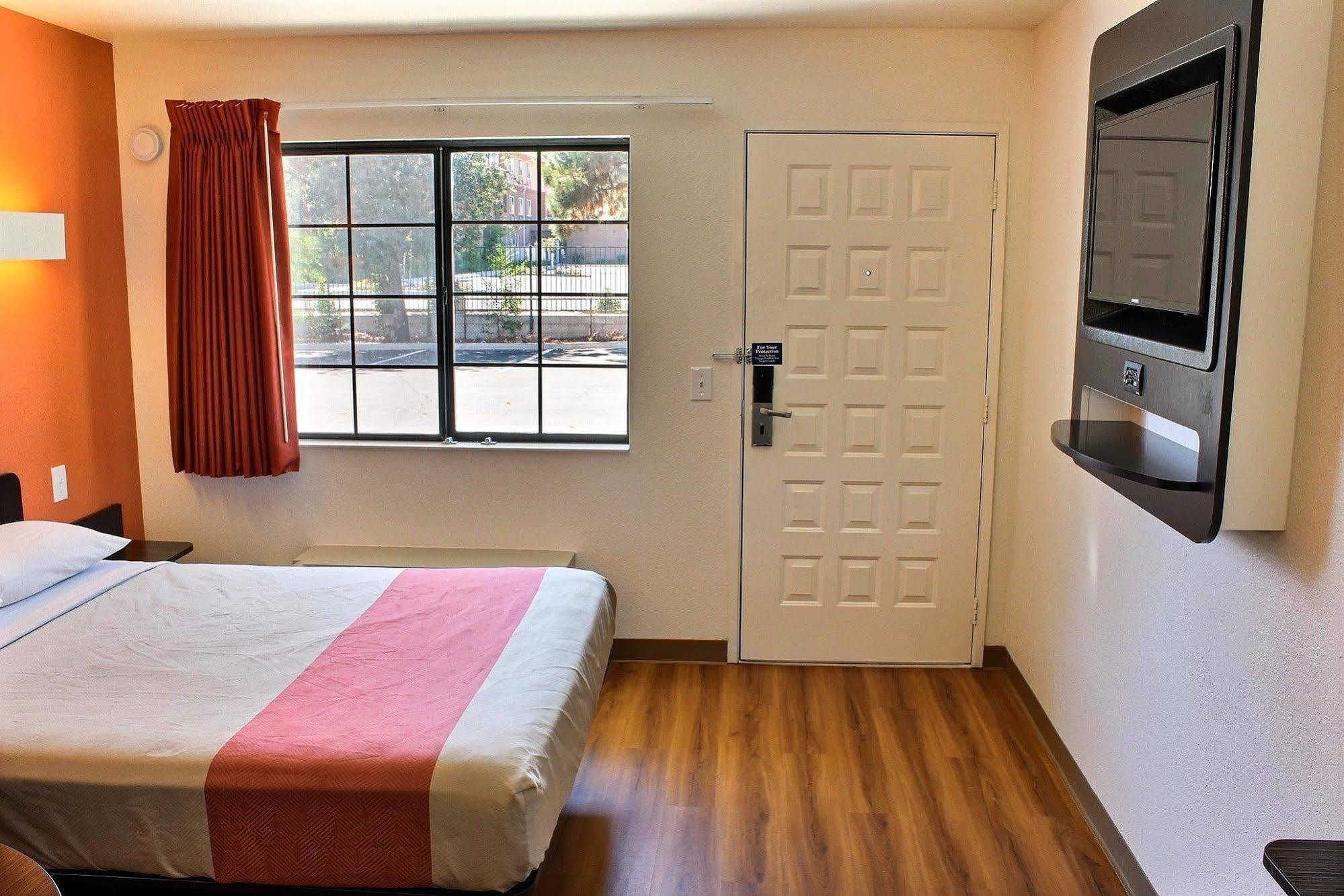 Motel 6-Paso Robles, Ca Eksteriør billede