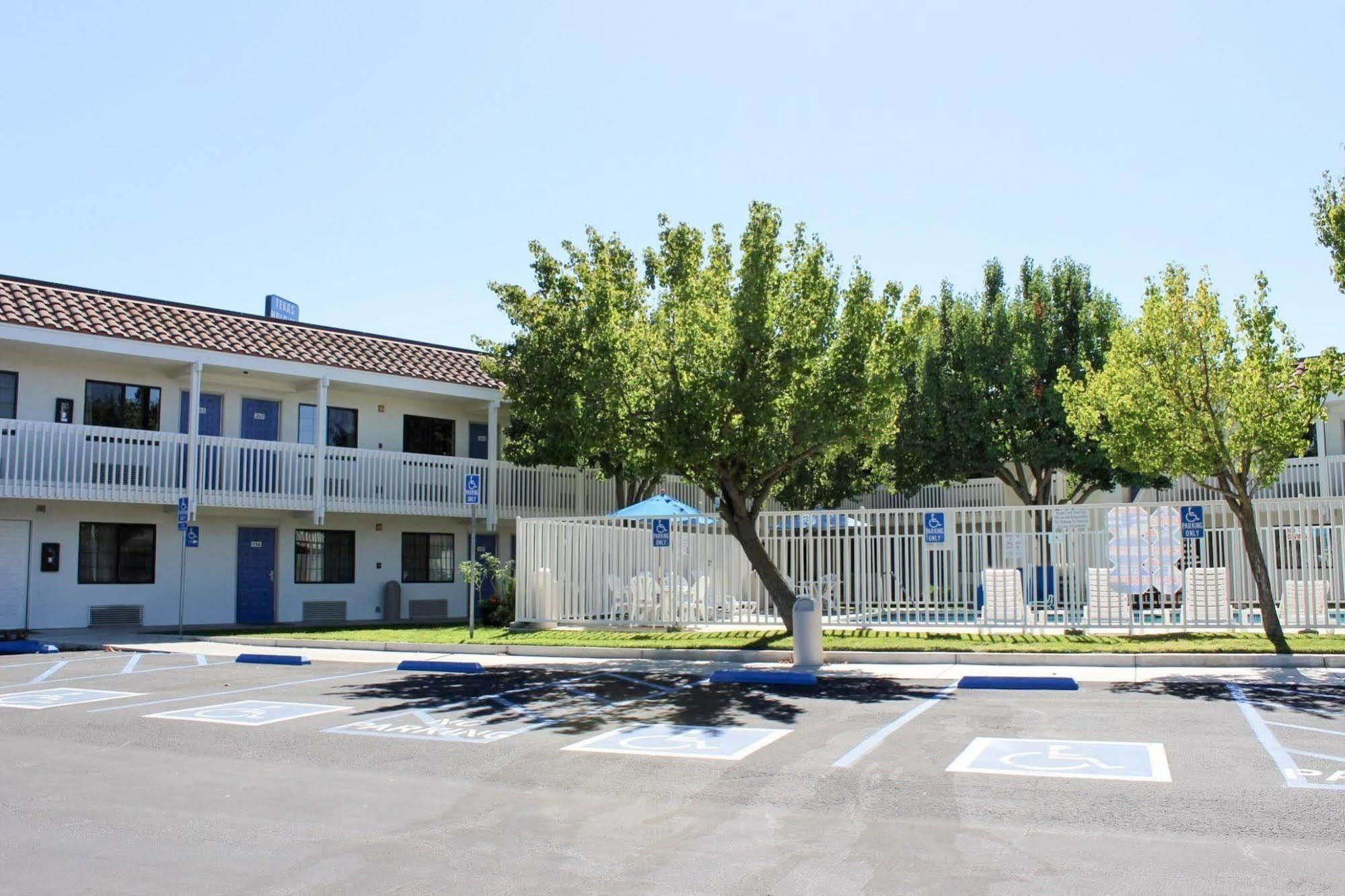 Motel 6-Paso Robles, Ca Eksteriør billede