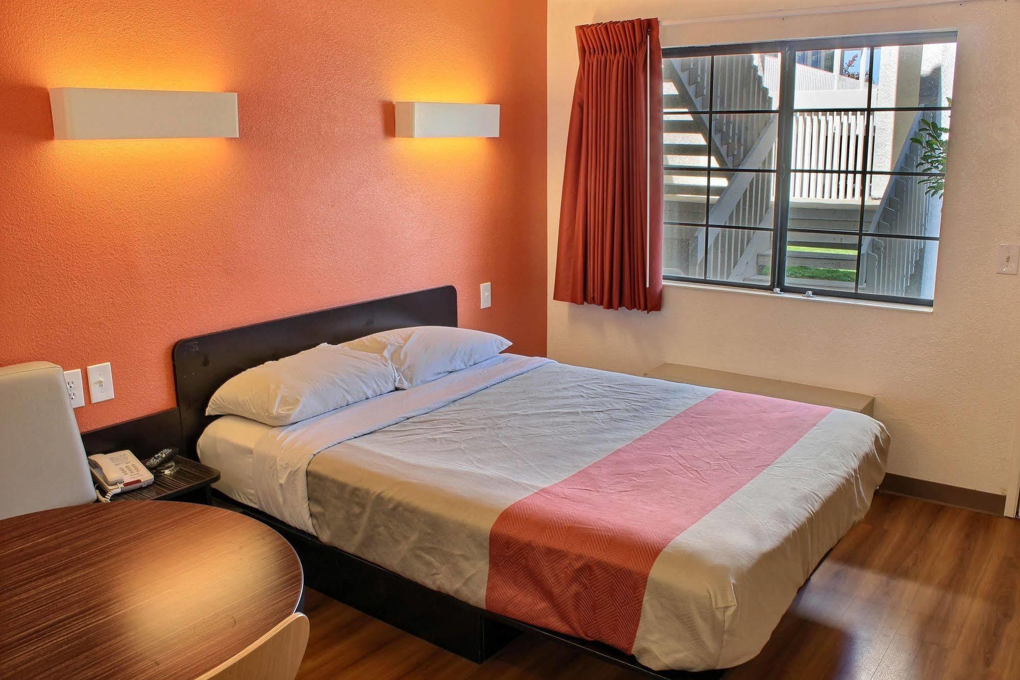 Motel 6-Paso Robles, Ca Eksteriør billede