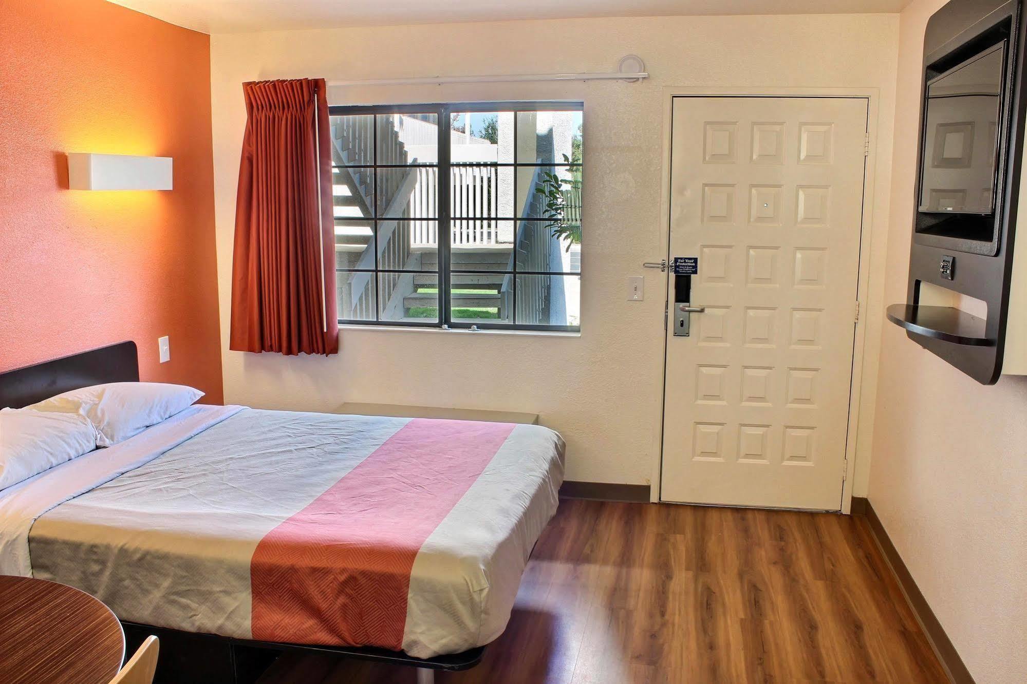 Motel 6-Paso Robles, Ca Eksteriør billede
